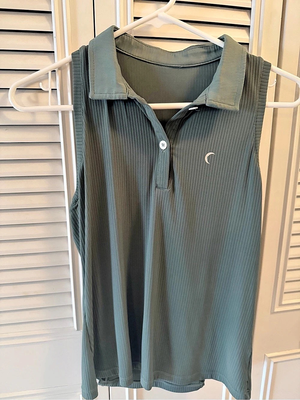 Zyia Active Ribbed Sleeveless Polo Green